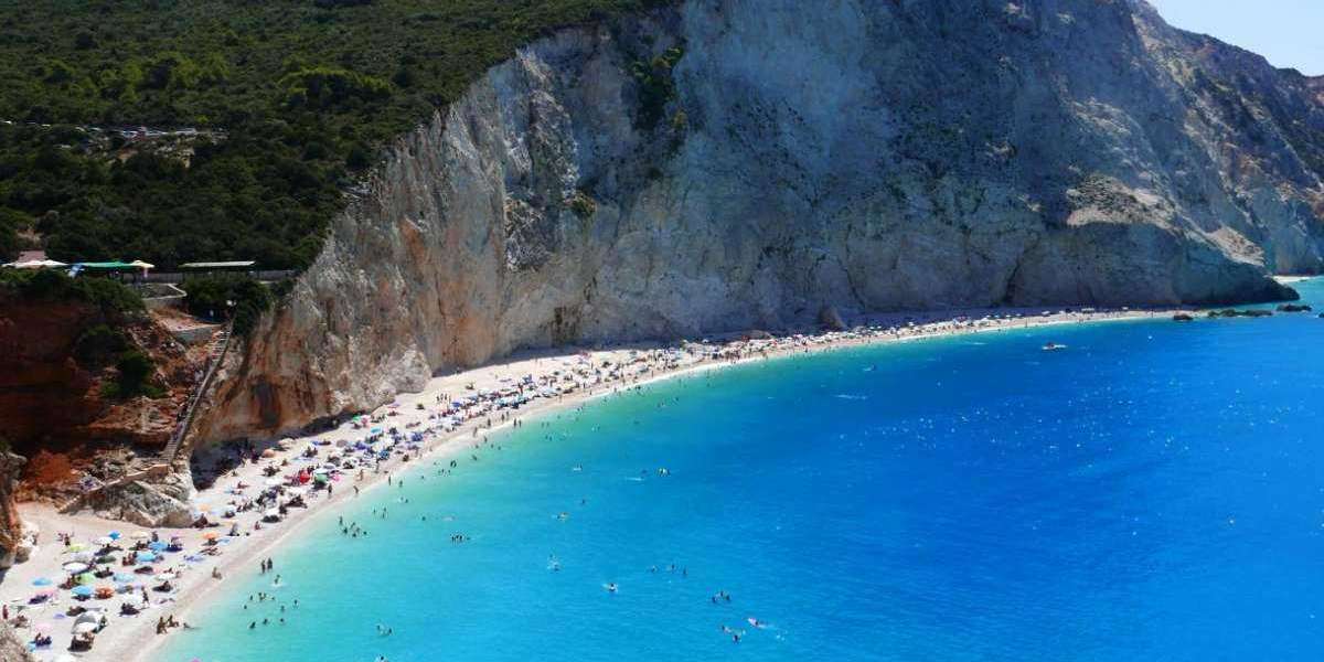 Top 6 best beaches to visit in Greece